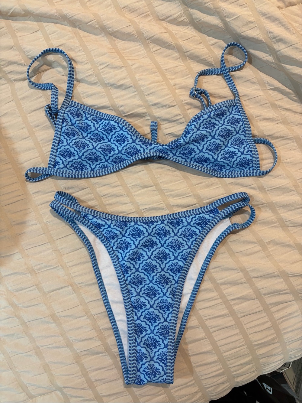 Blue two piece bikini never worn!!!